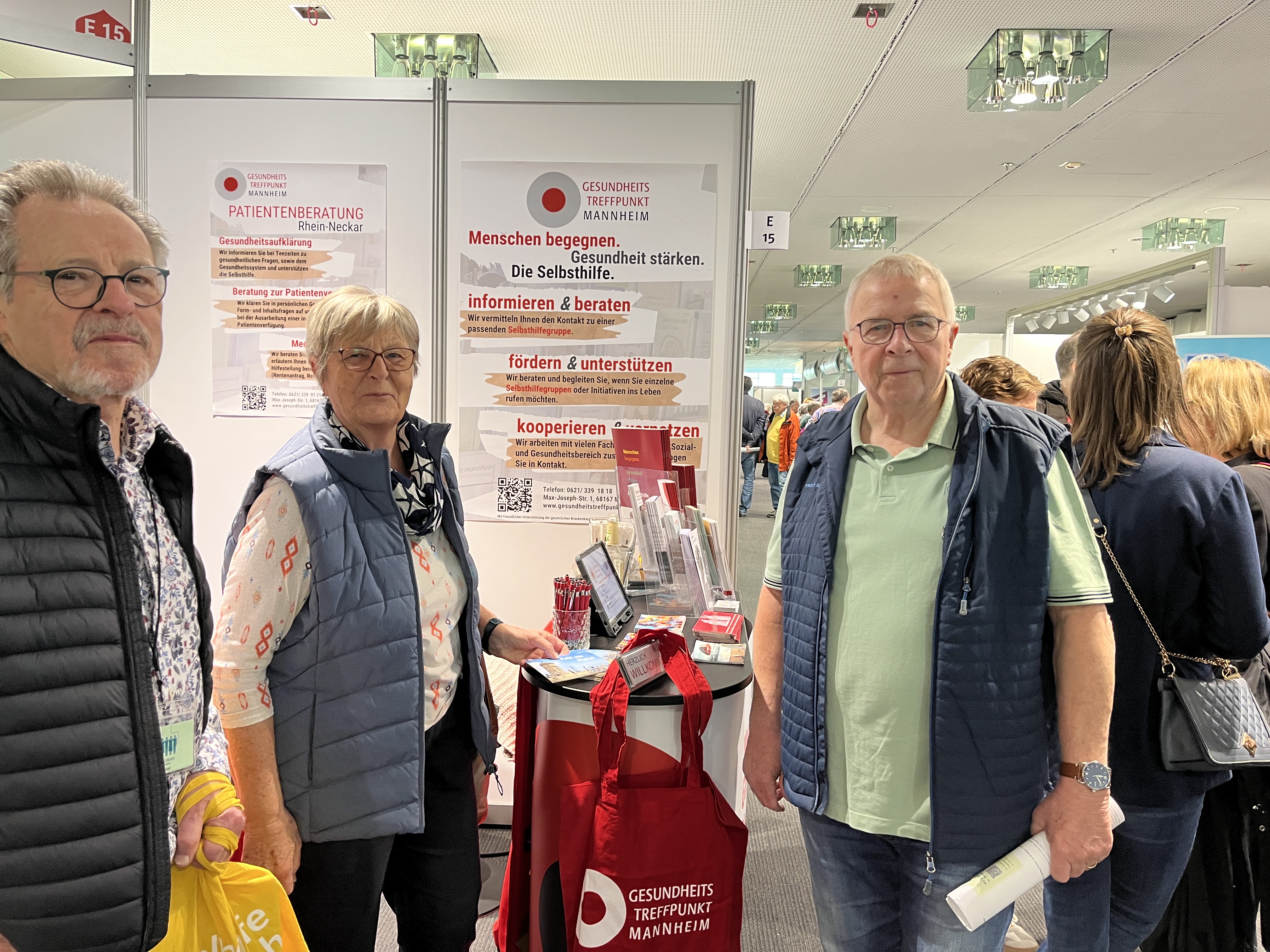 v.l.n.r. Peter Roos (Regiosprecher Süd), Sarah Rogge, Herbert Rogge (Geschäftsführer)
